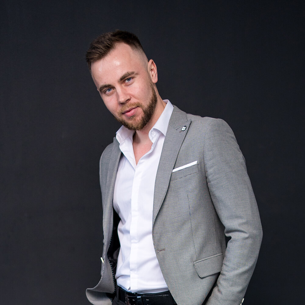 Алкександрович Дмитрий